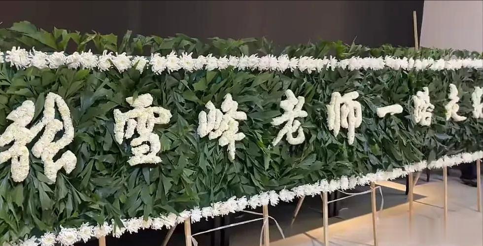 下一个张雪峰?52岁吴京身体出现“异样”,担心的事情发生了
