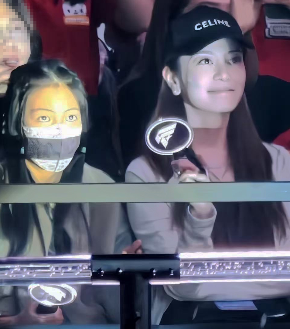 惊喜！周渝民太太携9岁女儿现身F4演唱会 小公主大眼睛高鼻梁随爸