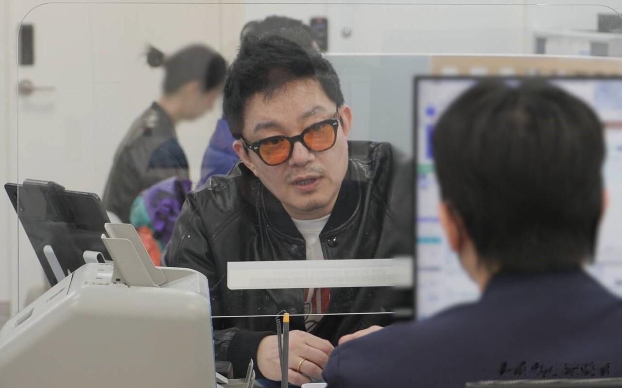 韩国男星坦言：离婚没有赢家！曾两度离婚，独居后连手机也不会用