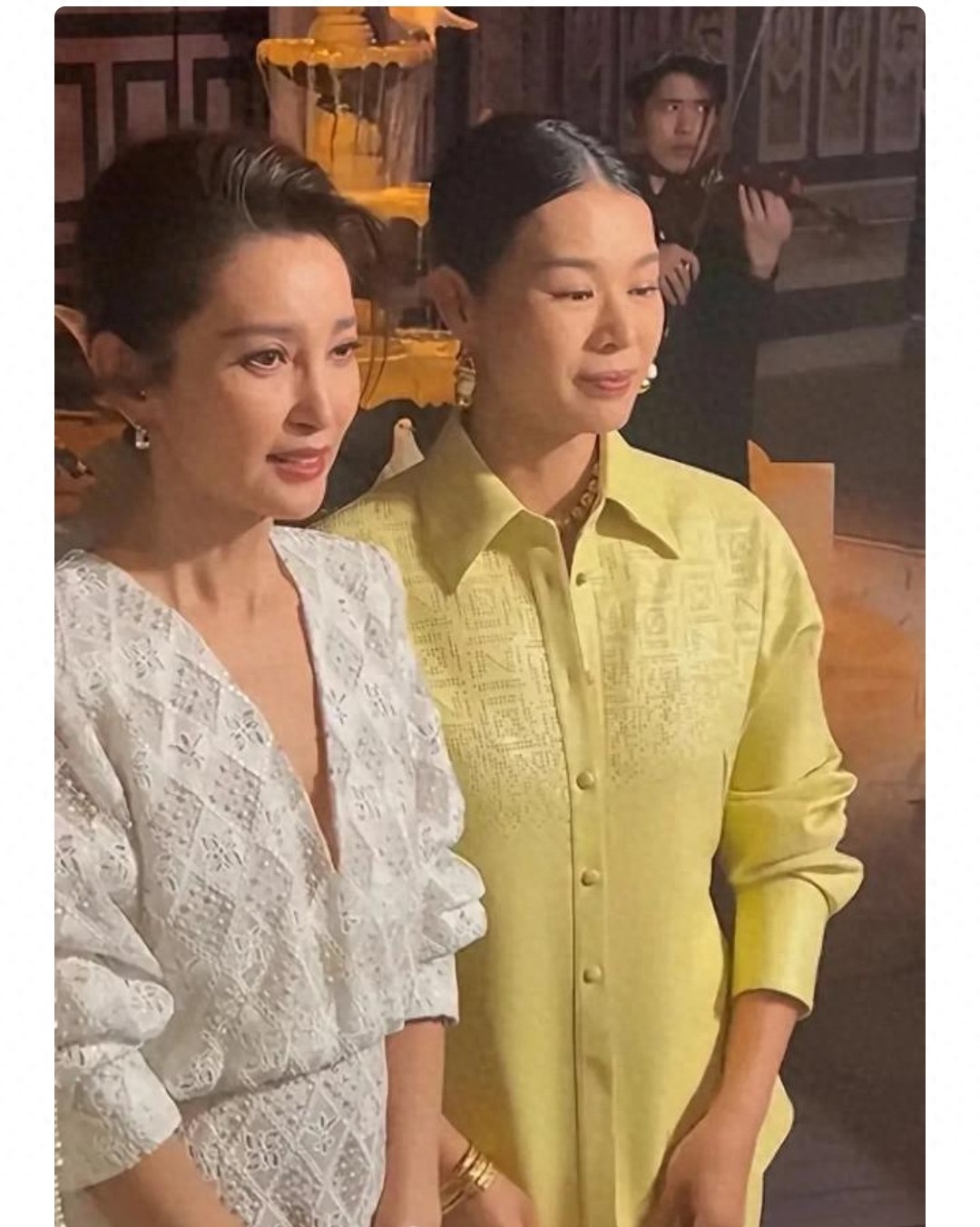 李冰冰生图引热议，气质完胜颜值下滑