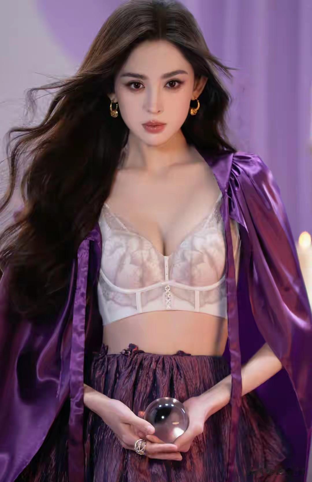 古力娜扎内衣代言,好身材就要秀出来!