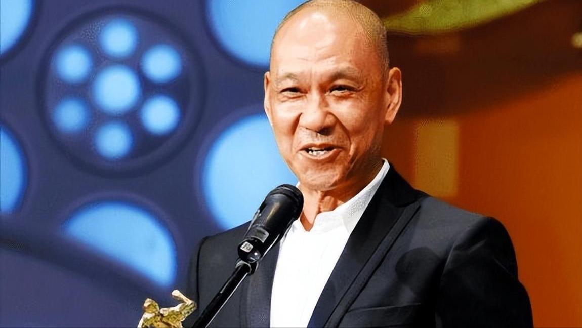 王学圻近况曝光，才明白为何对簿公堂，也要和结婚40年的发妻离婚