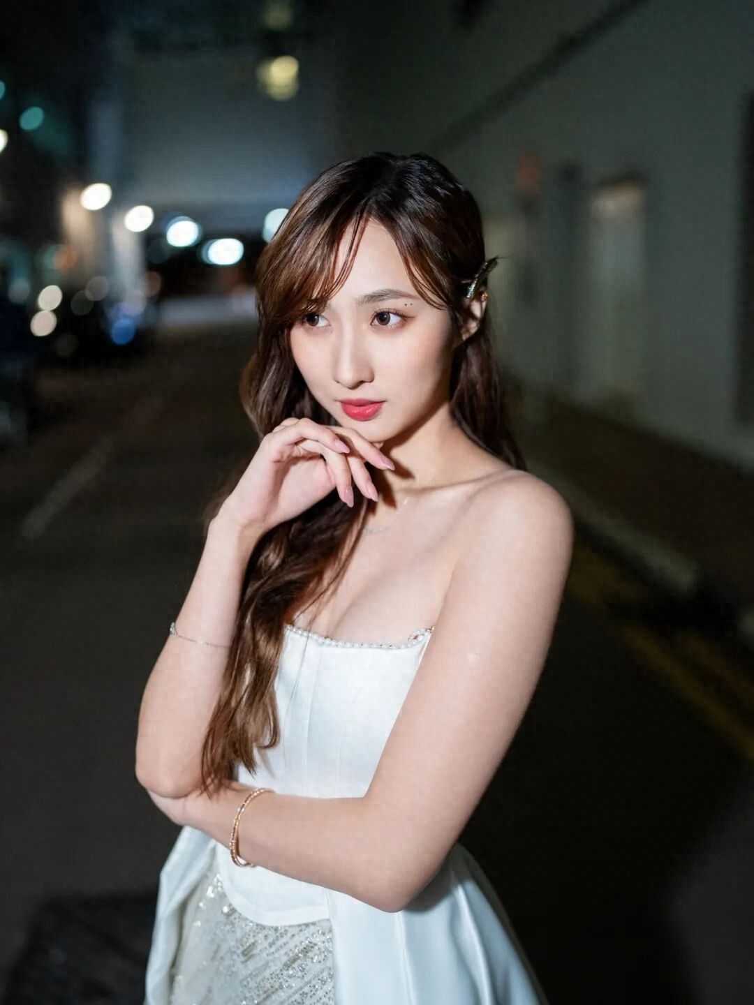 TVB声梦小花再陷负面风波,疑呼喝经理人、黑脸对粉丝引网民怒斥