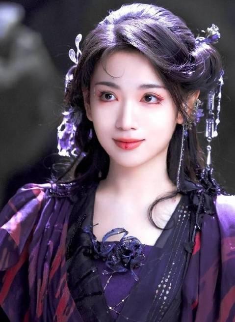 《唐宫奇案》集齐11位美女，3位00后，白鹿但凡拉垮点都压不住