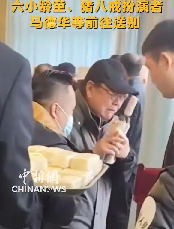陈丽华告别仪式举行！灵堂内景曝光，迟重瑞哭红双眼，瘦了很多