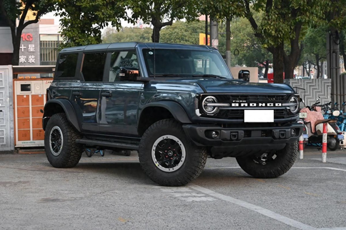 实拍26款福特烈马，标配透明底盘+全时四驱，这颜值你受得了吗？