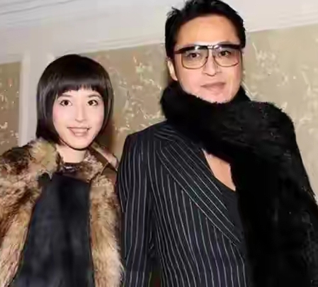 最美“琵琶精”23岁嫁人没要一分彩礼、33离婚、43坦言:想要尊严