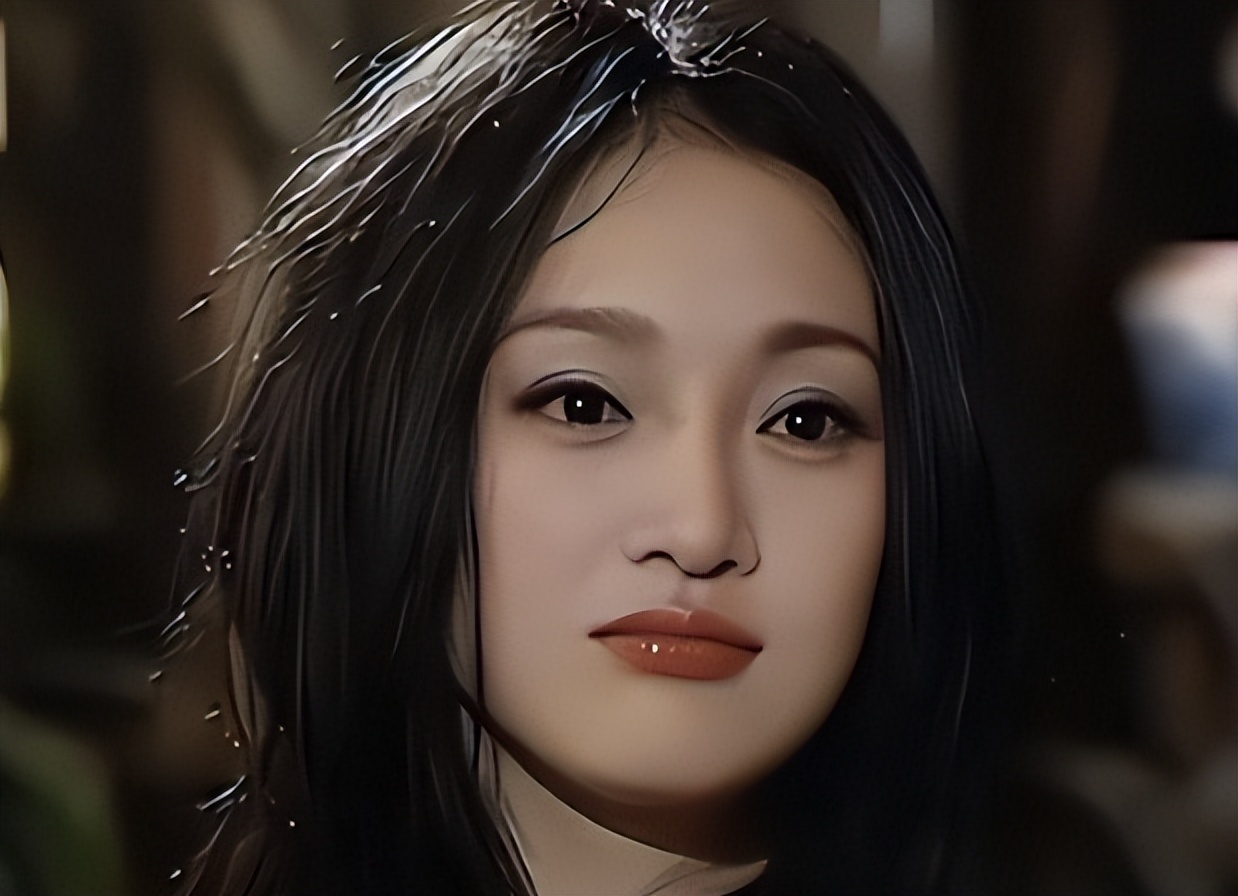 表面是仙女,背地里却是“老烟枪”的女星,真是让人意外