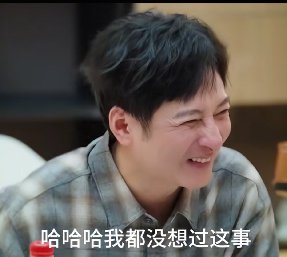 49岁李维嘉被问遗产归谁，沉默苦笑：爱给谁给谁，藏满未婚心酸