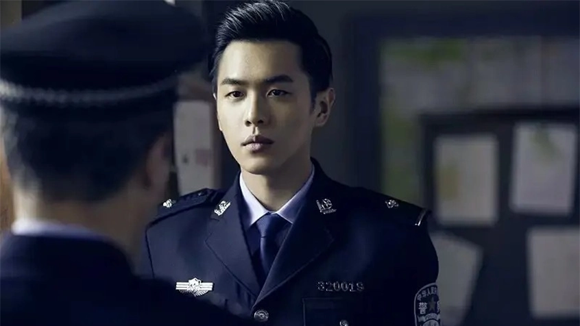 张若昀7年积压剧要播了，从法医变检察官，这波人设对调太狠了！