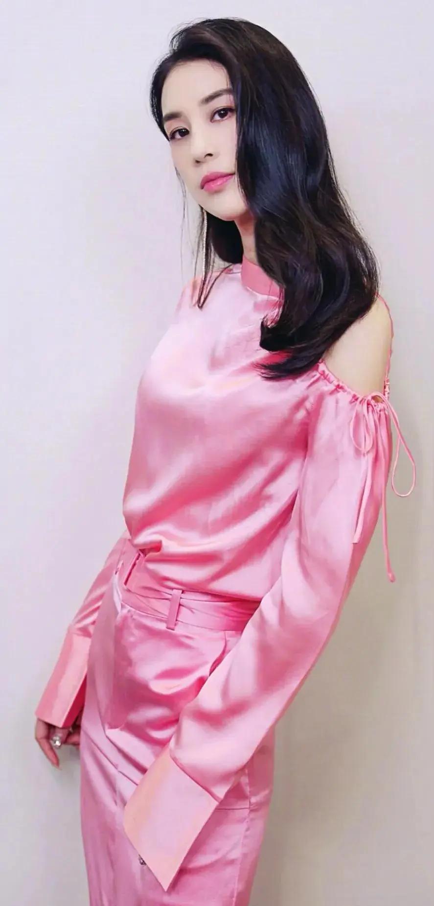 美图欣赏:黄圣依