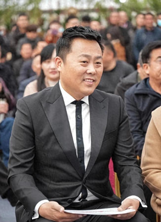 16年前，那个走红后誓不抛弃贫贱妻子的刘大成，如今实现了吗？