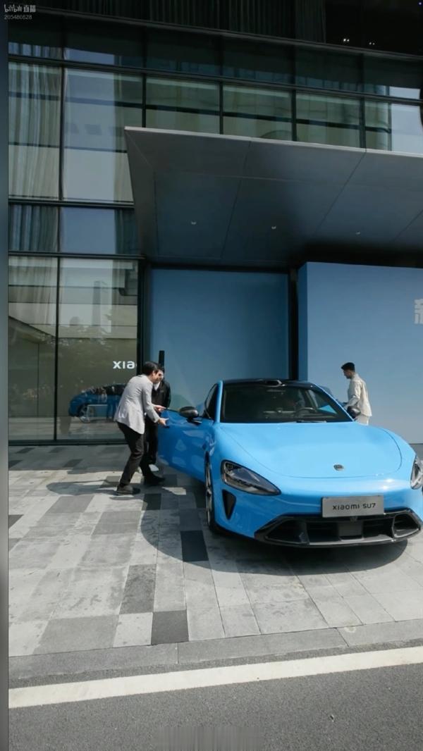 和雷軍打賭的奧迪車主兌現承諾：作業已寫完 擇日上交