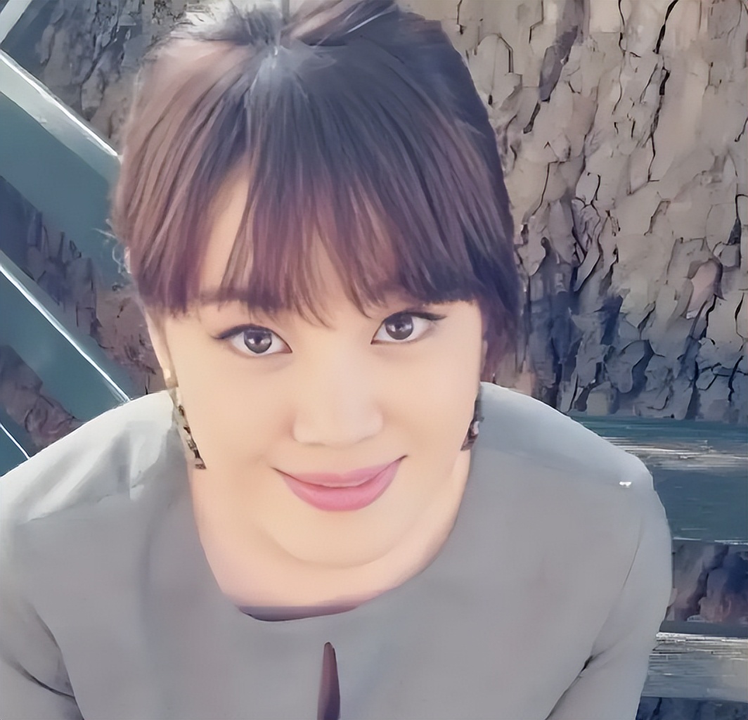 追了9年才娶了妻，因为妻子怕疼他做了12年丁克，余生只想宠着她