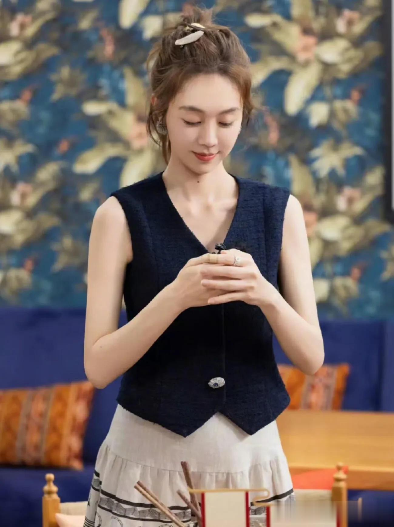 姜妍怎么能温柔成这样，时髦小姨具象化了