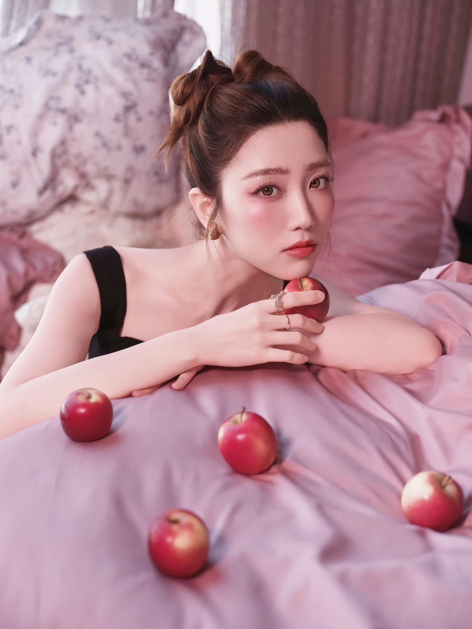 张纯烨 主持界的靓丽大美人