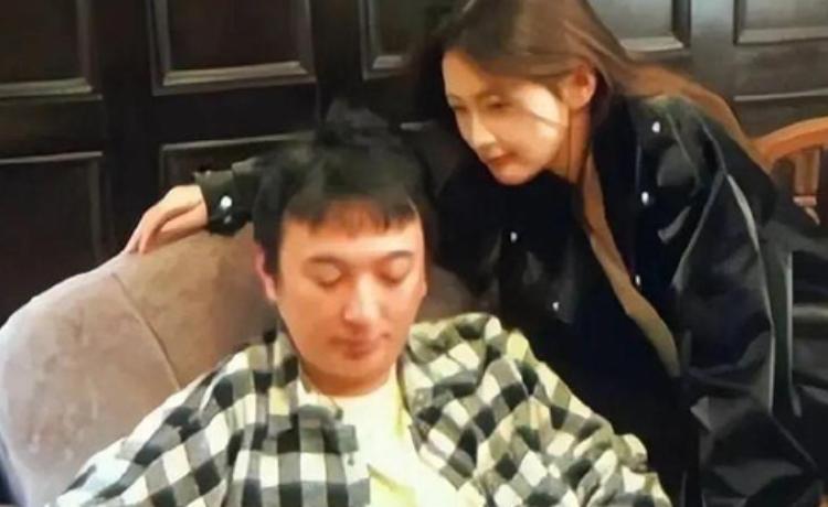 王思聪大变样！暴瘦脱相、秃顶脱发，王健林麻烦缠身 没空管他
