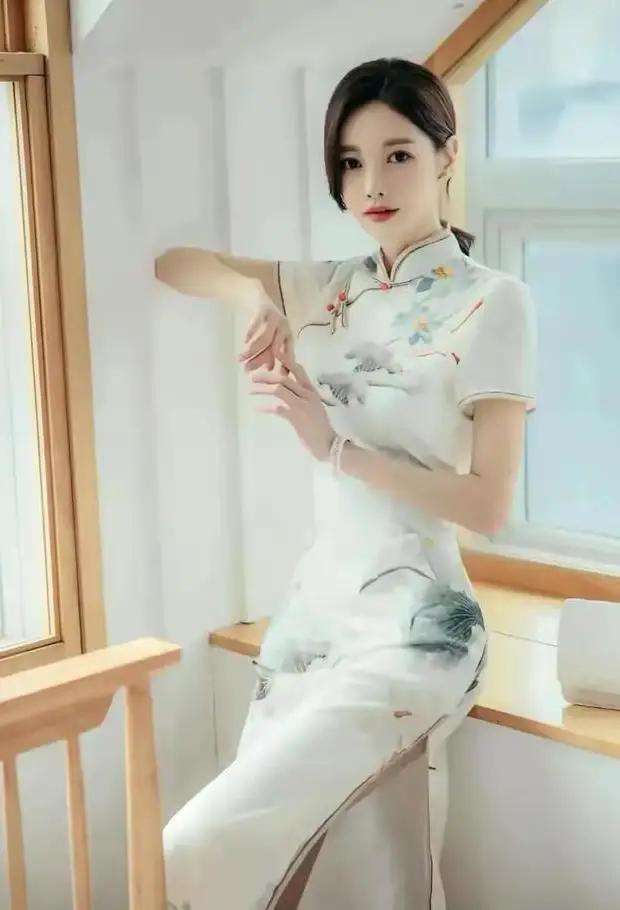 孙允珠旗袍写真一出场，东方韵味直接封神！