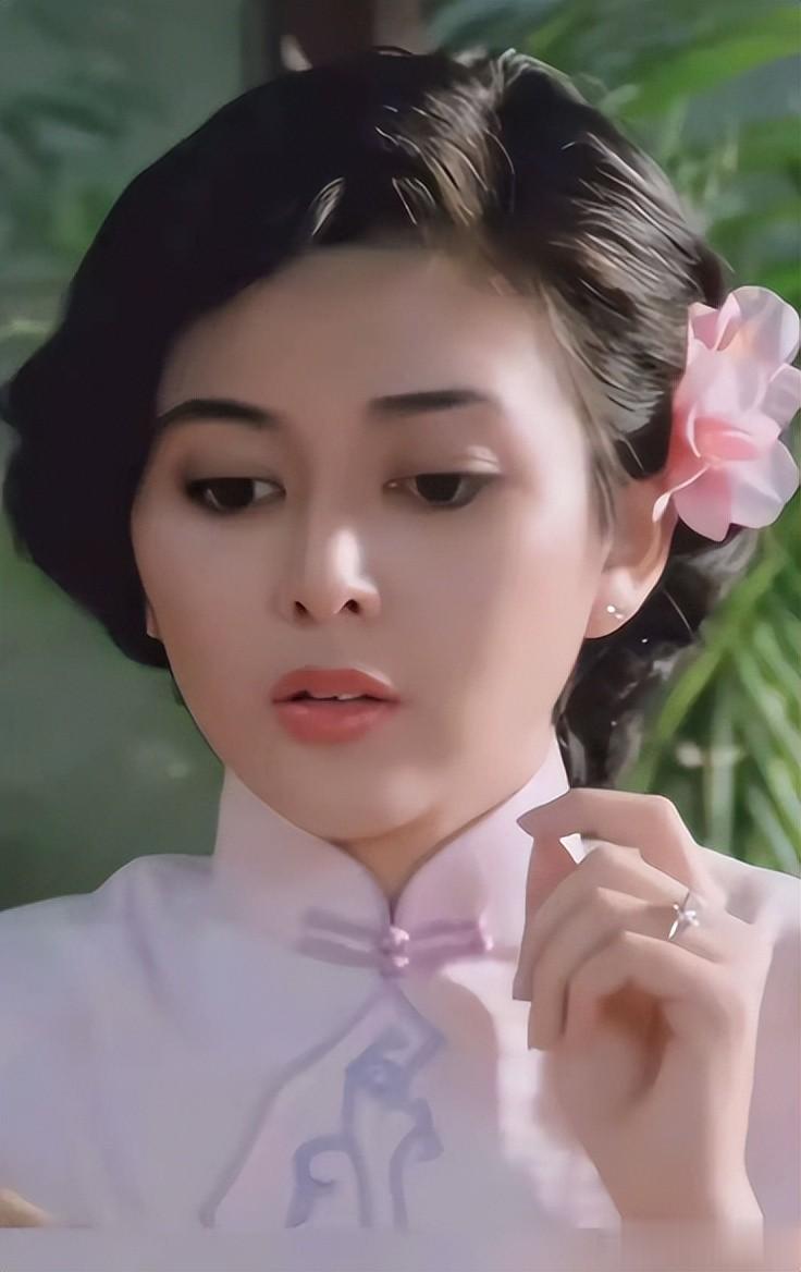 王晶再揭关之琳情史！高尔夫球事件曝光，刘銮雄当年如何证明清白