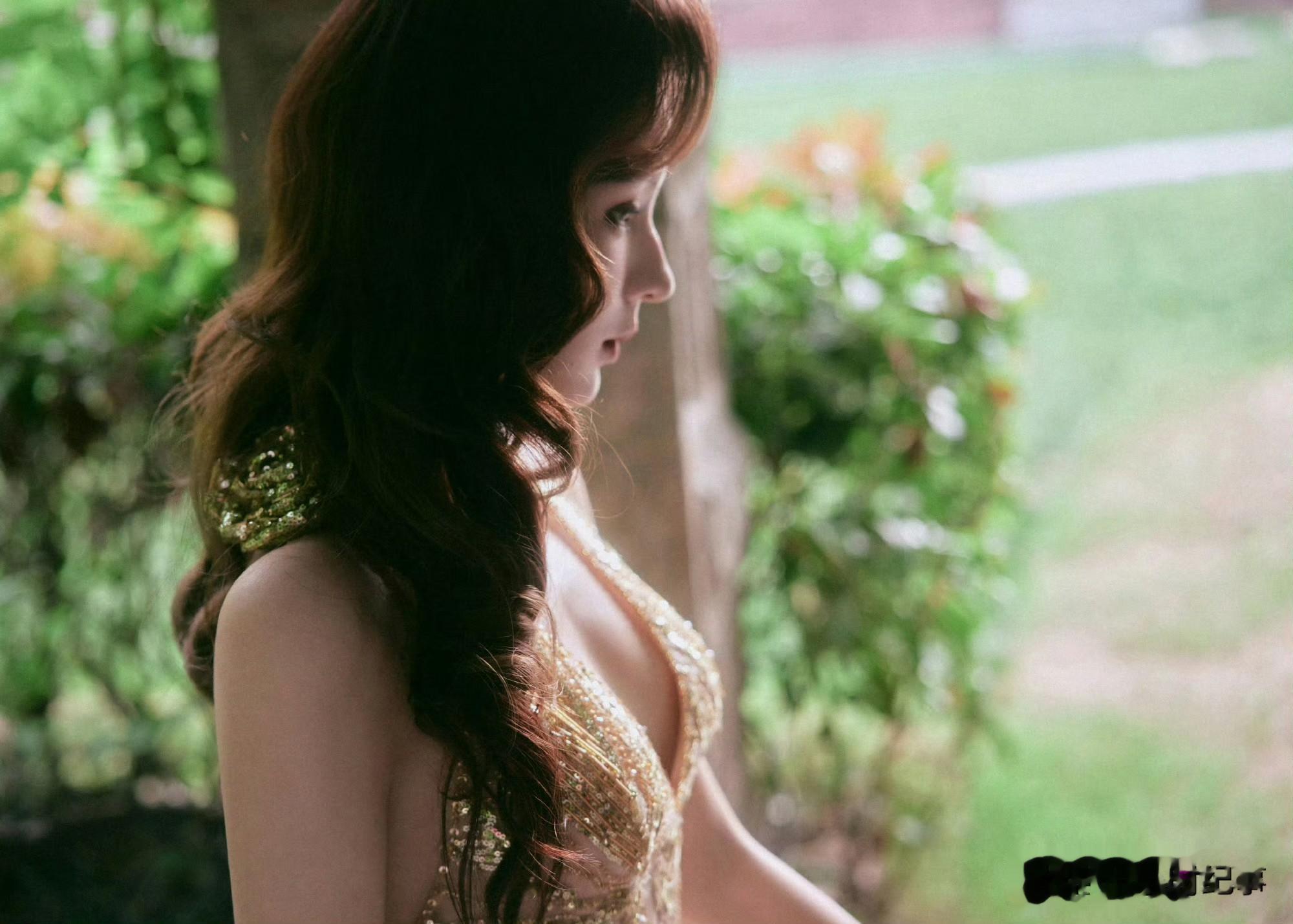 张予曦｜超绝腰臀比，美商一直在线 ???