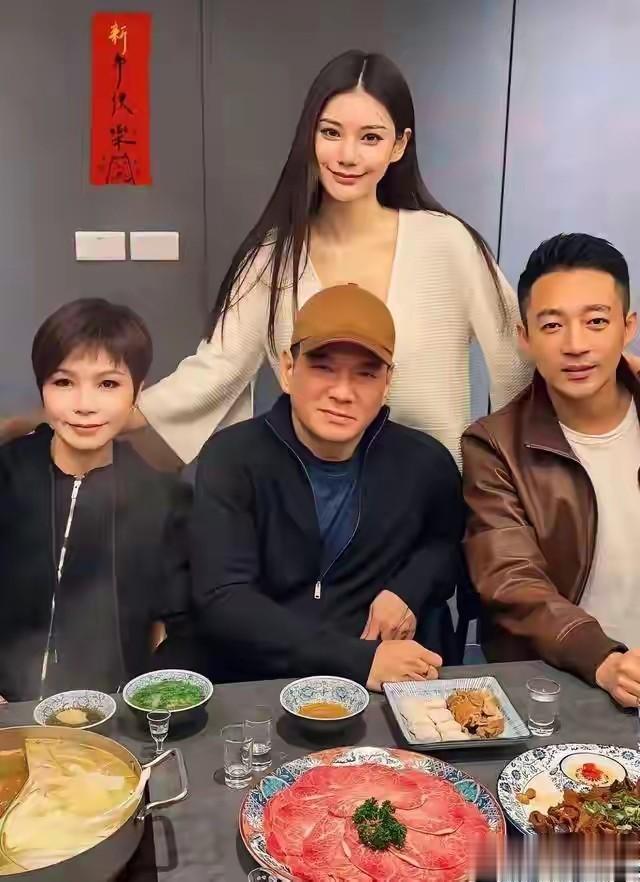 汪宝儿满月伴手礼曝光，马筱梅很用心，满月宴办的低调亲友没出镜
