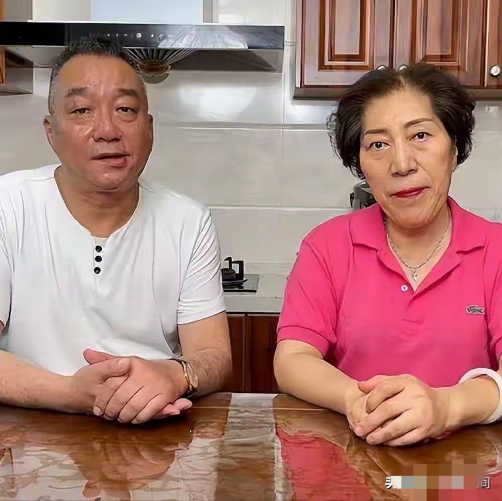 乔任梁父母首度公开儿子死因，藏尽隐情，别墅里的药瓶早有预兆