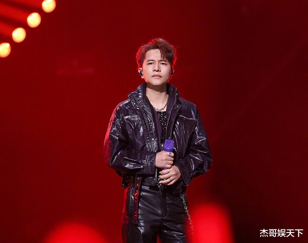 陈卓璇被骂，让我看到了华语乐坛为啥没落