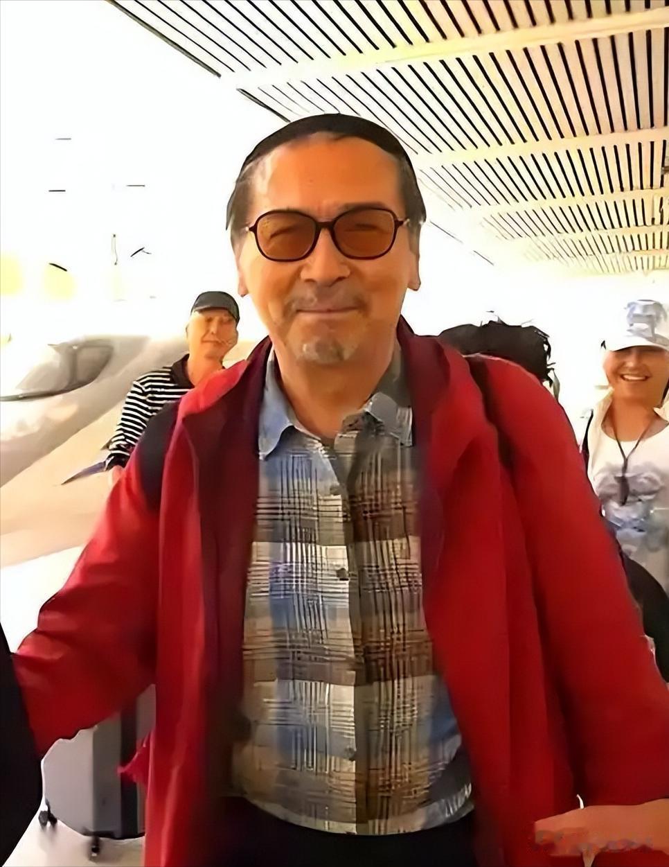 70岁毕彦君：在北京养老，没豪车没保姆工资卡上交，生活低调惬意