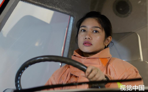 我月薪6千请厂花演10天女友，她第4天退钱敲门：不演了，我想真的嫁给你