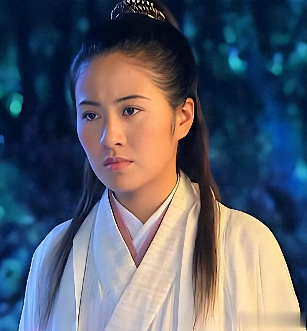 选美冠军又是学霸，才貌双全却至今未婚，46岁她转战新赛道又火了