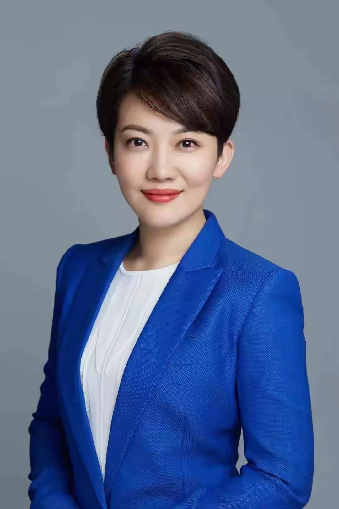 央视知性女主播——王瑞瑞：非科班出身的新闻坚守者！