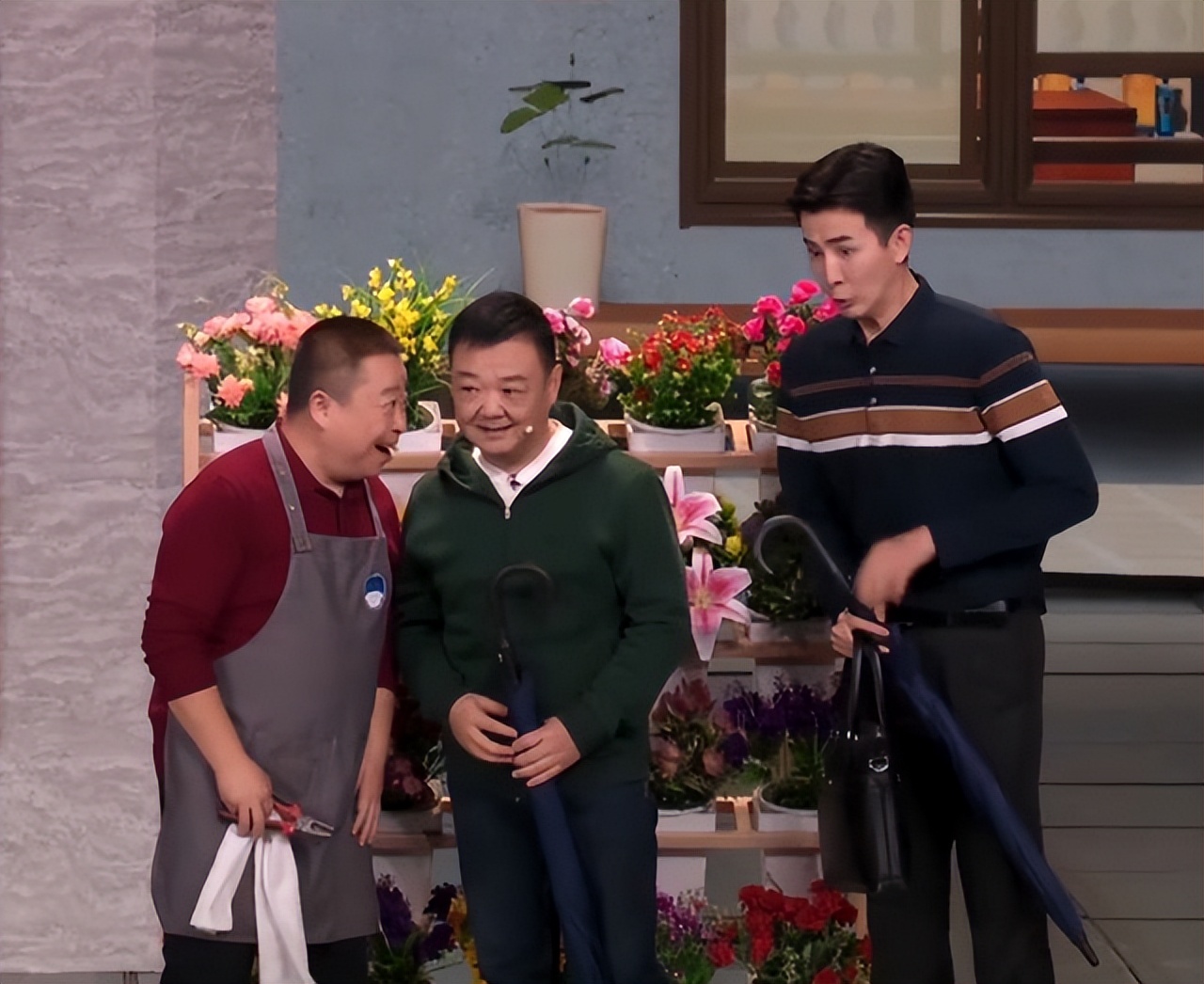 官媒表扬春晚小品《又来了》,讽刺拉满尺度大,小品也要有灵魂