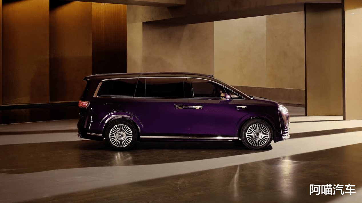 智界V9来了，满血途灵平台加四激光雷达，定价多少合适？