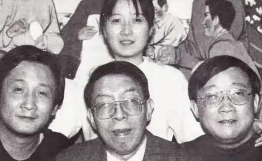 谌容去世才一年，看嫁给英达28年的梁欢，才懂冯小刚那句话说对了