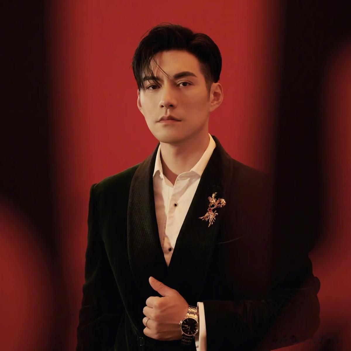 一把年纪又老又丑，还在演少男少女？这次严屹宽也走上刘晓庆老路