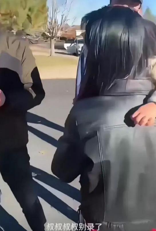 逃到美国4年多，34岁郑爽近照被曝，这一次她还能被大众原谅吗？