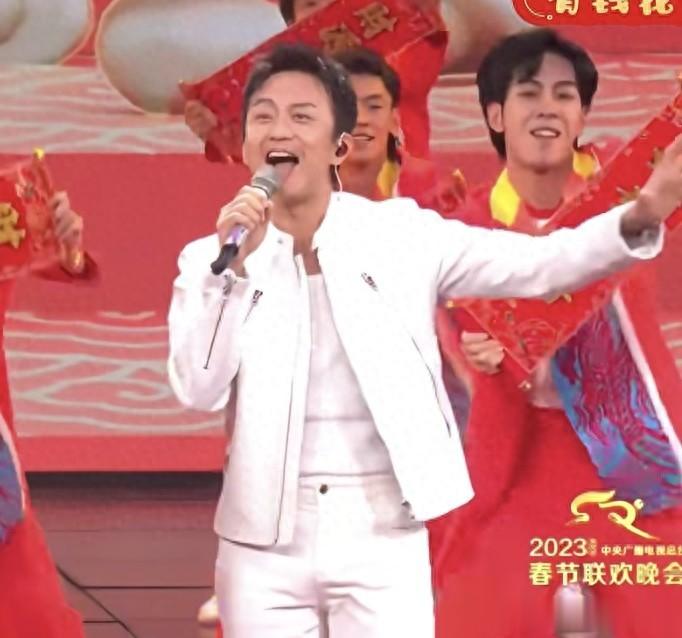 央视春晚第三次联排！近十年最强阵容，网友:今年春晚总算有救了