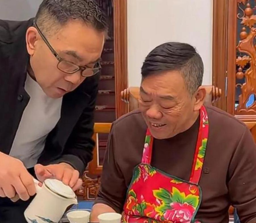 狐狸尾巴藏不住了！杨少华去世7个月 杨议撕破脸，侄女曝光阴暗面