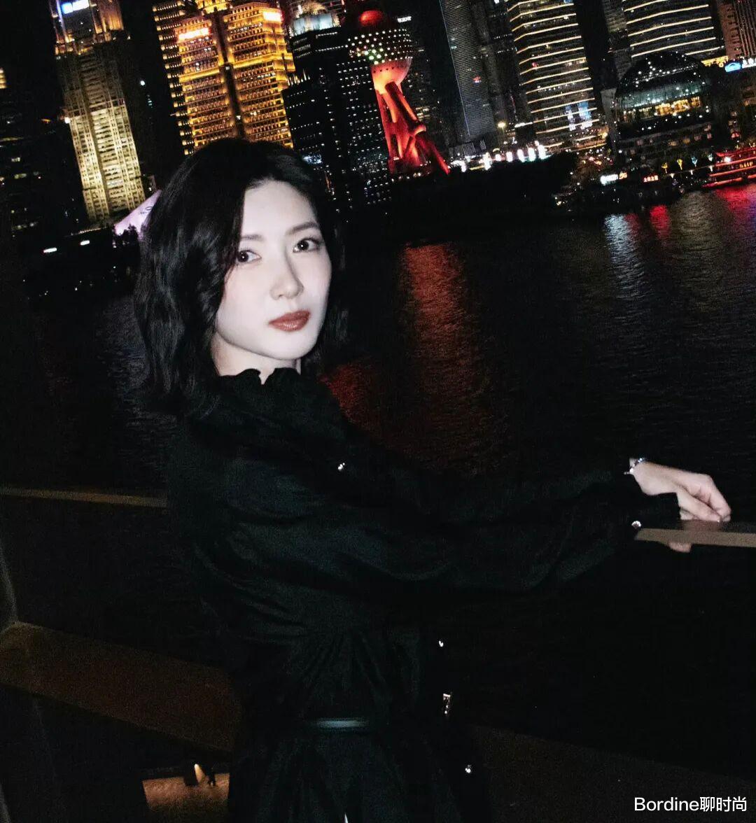 江疏影才是“普通人穿搭天花板”！两套造型封神，照搬也能美出圈