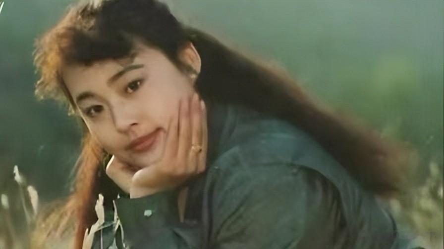 54岁李菁菁瘦身成功，已经吃素好多年了，高秀敏女儿是她的恩人