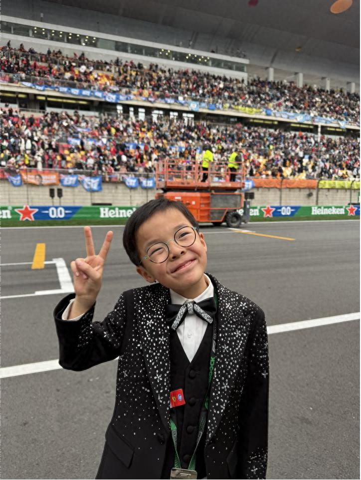 富养千日，不如教养一身——在姜凯之子小凯身上，我看到了这句话的模样