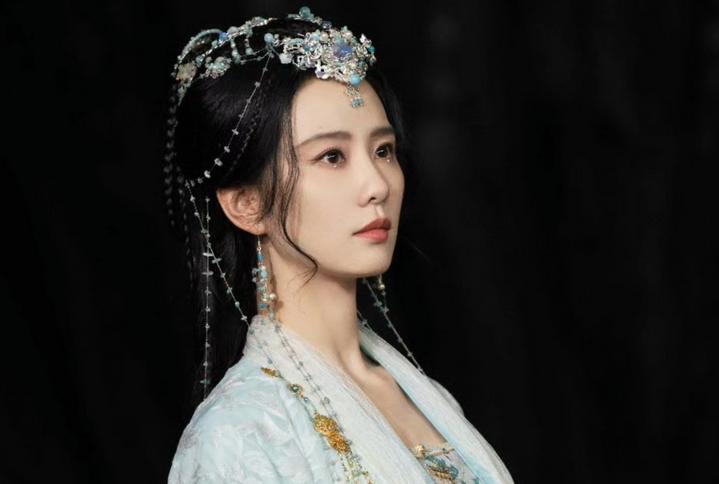 一山不容二虎？但抱歉，这次杨幂和刘诗诗联手给内娱“上了一课”