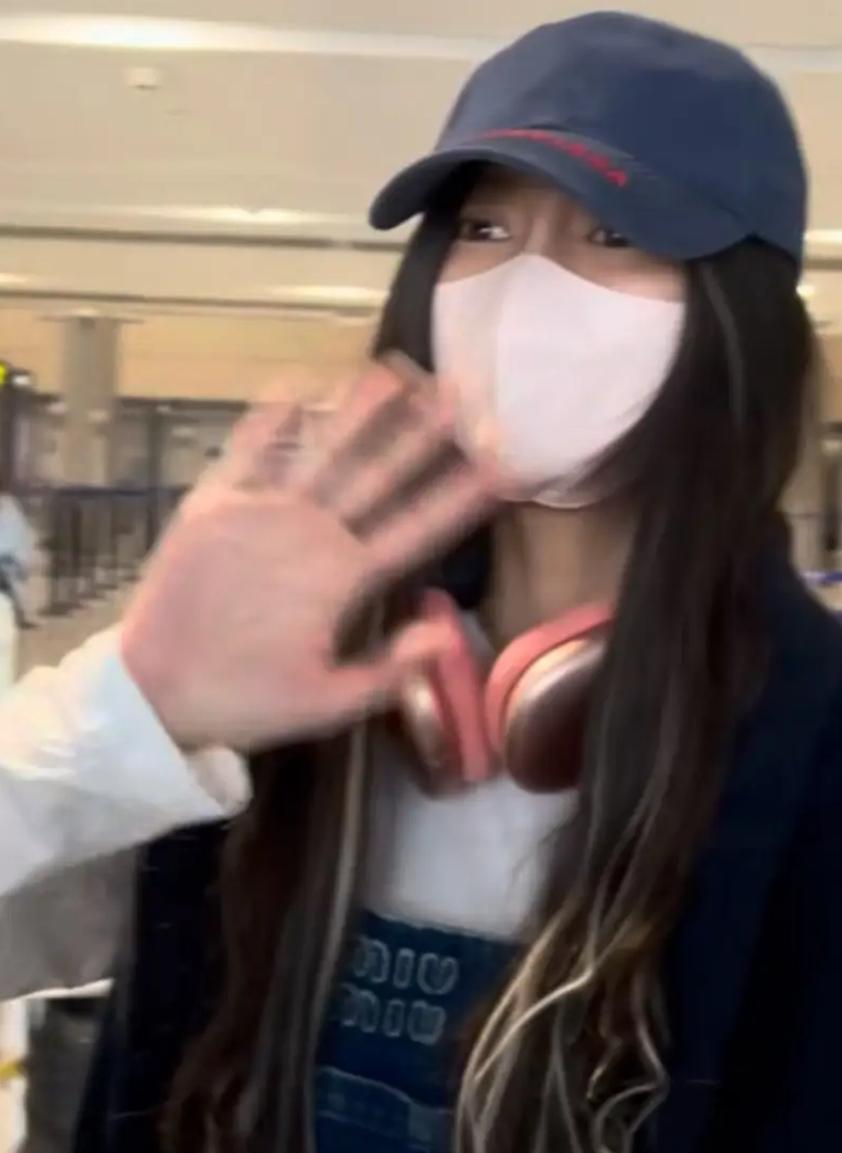 李晨晒初代跑男聚餐照！Baby重回C位，郑恺陈赫终于不避嫌了