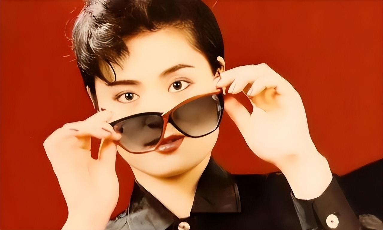 她红过韦唯，碾压毛阿敏，被亲弟打成脑震荡，一代歌后沦落成保姆