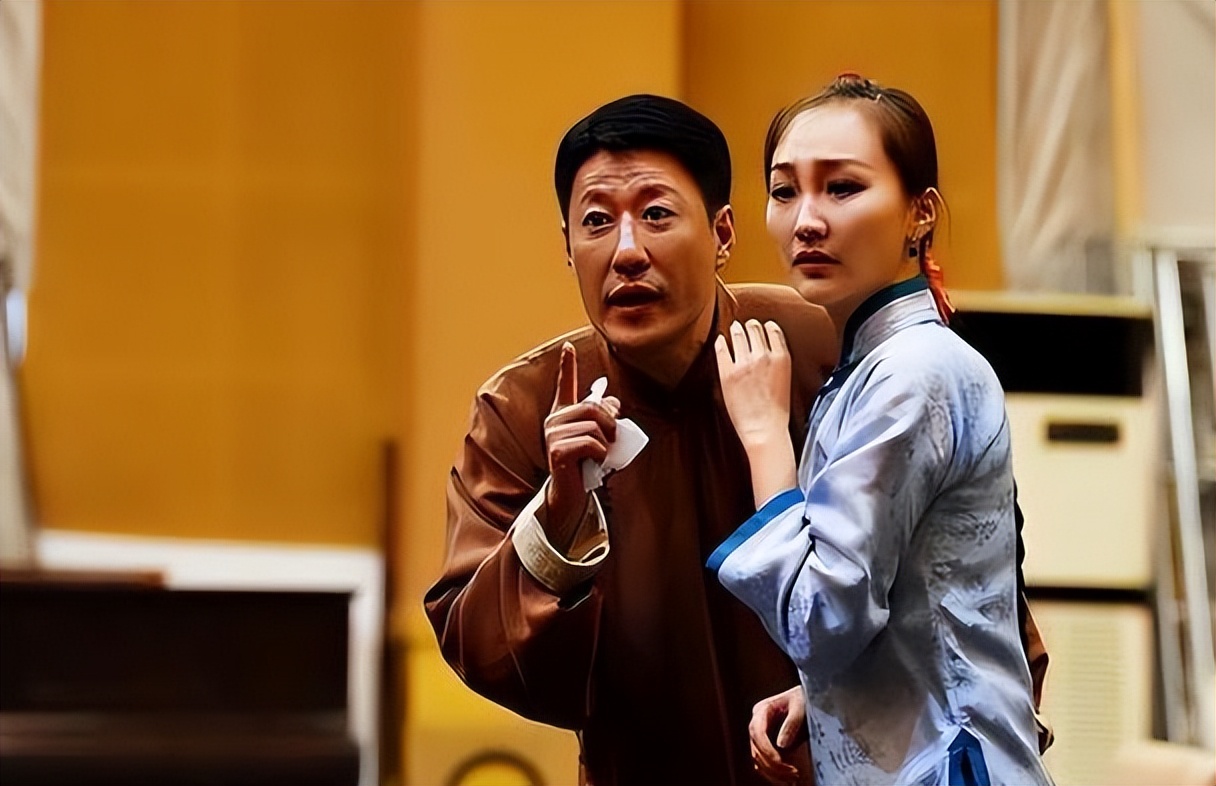 原来她就是于震第二任妻，小丈夫13岁婚后生3娃，37岁仍貌美如花