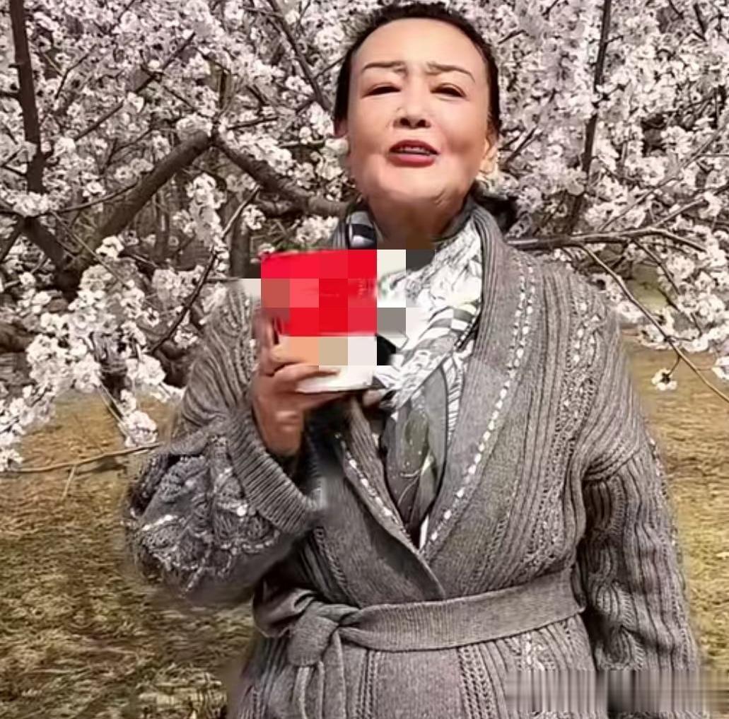 小菲家新主场？宝宝小名大PK，兰姐隔空宠爱藏了几重心思