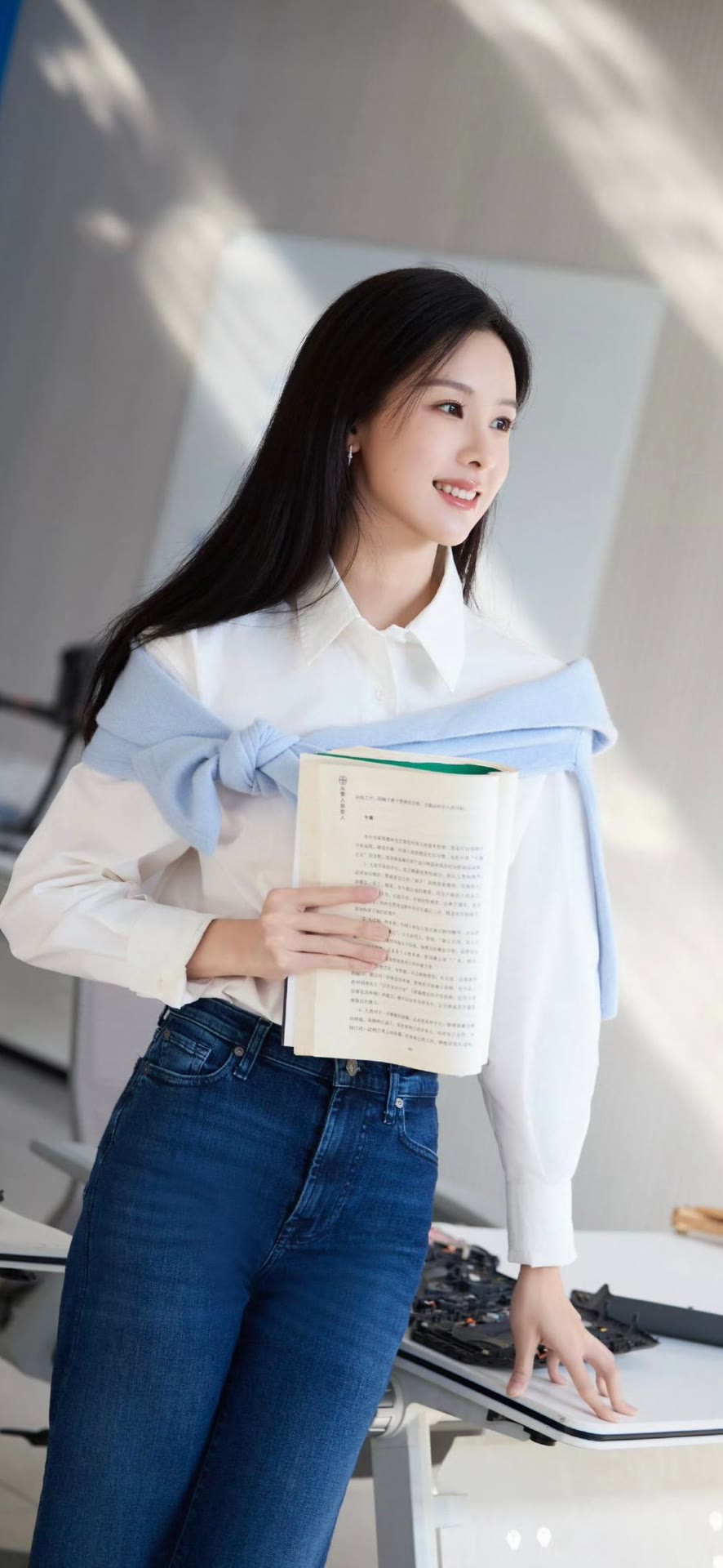 陈都灵，极品美女，身材好