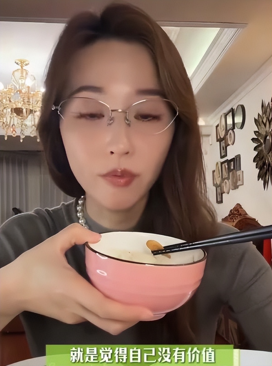 终于摊牌了！吴佳尼戳破和马景涛的离婚真相，不是家暴不是出轨