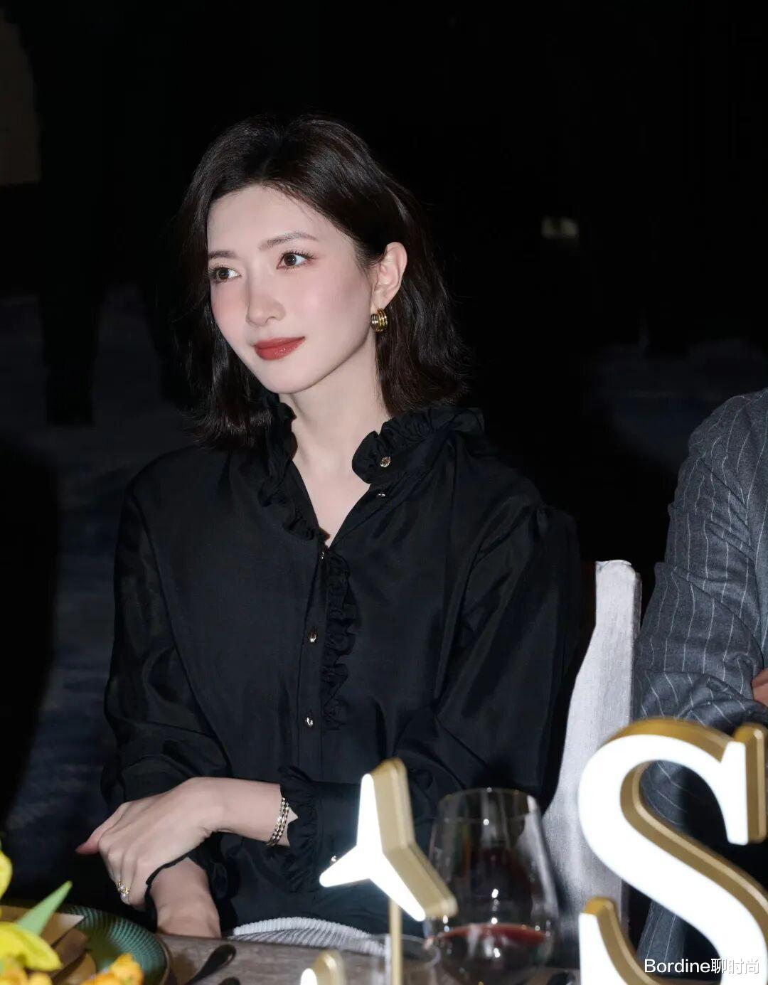 江疏影才是“普通人穿搭天花板”！两套造型封神，照搬也能美出圈