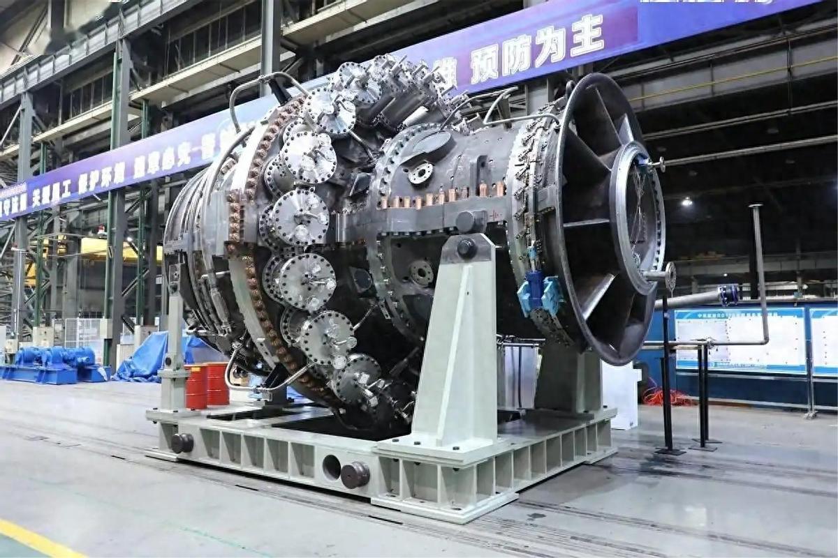 訂單排到2030年！國產“電力心臟”問世，外媒：拯救全球AI電荒